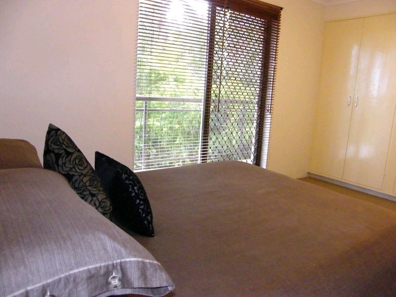 2/25 Scott Road, Herston QLD 4006