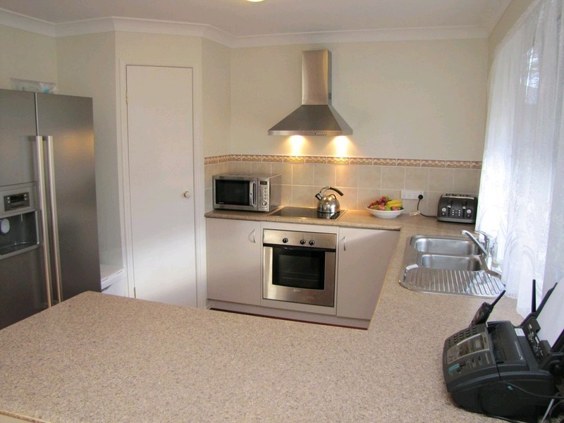 4 Shaw Road, Wooloowin QLD 4030