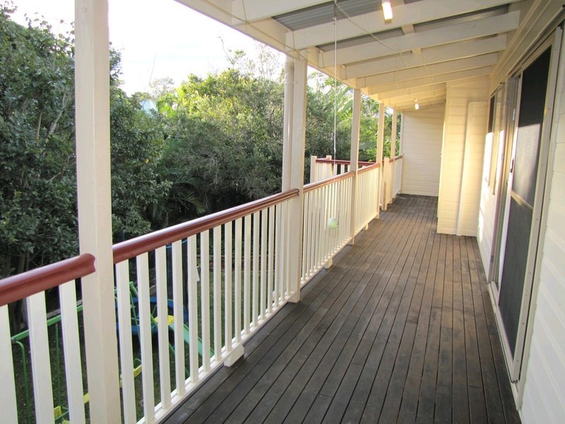4 Shaw Road, Wooloowin QLD 4030