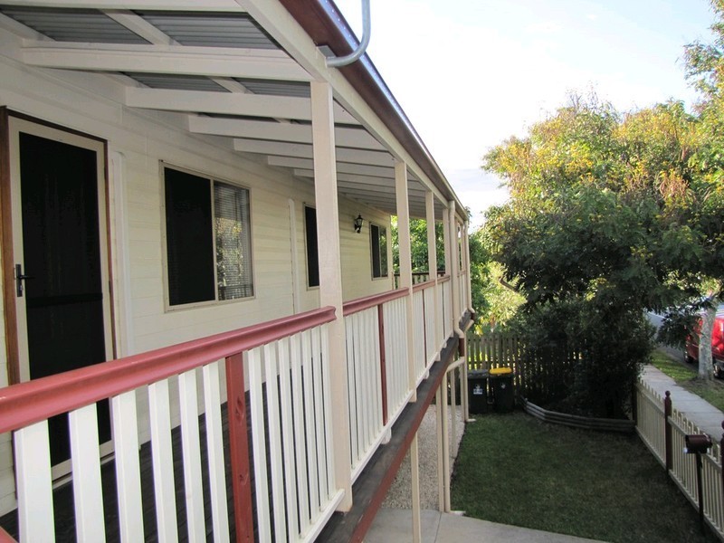 4 Shaw Road, Wooloowin QLD 4030