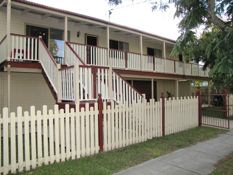 4 Shaw Road, Wooloowin QLD 4030