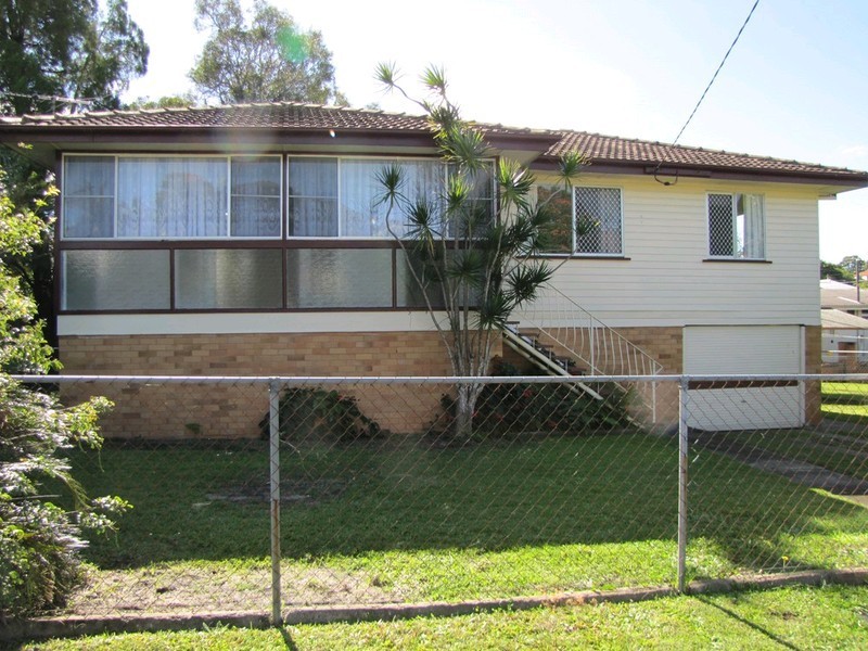 105 Mawson Street, Stafford Heights QLD 4053