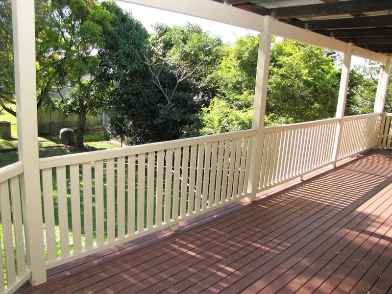 105 Mawson Street, Stafford Heights QLD 4053