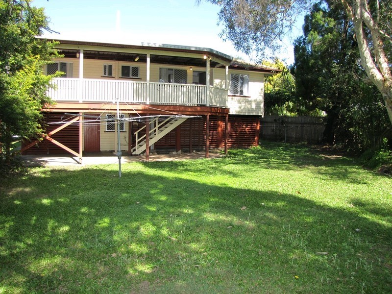 105 Mawson Street, Stafford Heights QLD 4053