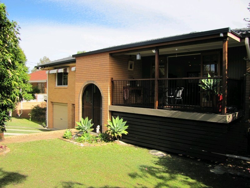 22 Chaplin Street, Stafford Heights QLD 4053