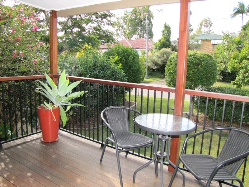 22 Chaplin Street, Stafford Heights QLD 4053