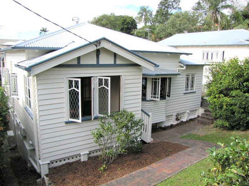 11 Graham Street, Windsor QLD 4030