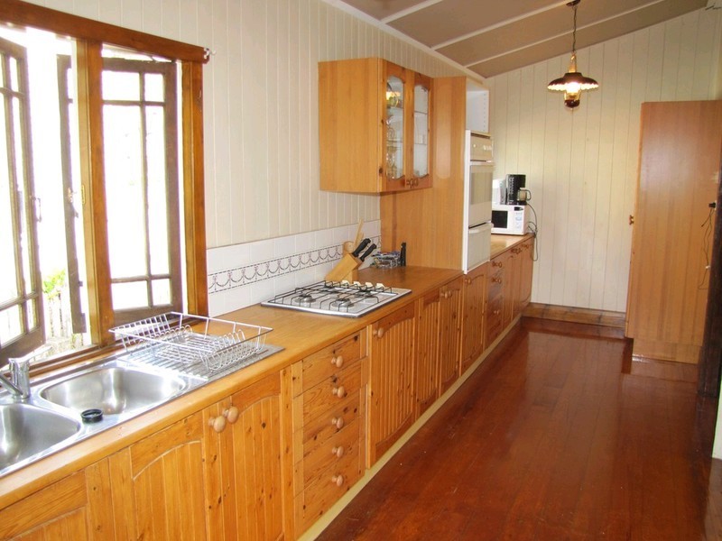 11 Graham Street, Windsor QLD 4030