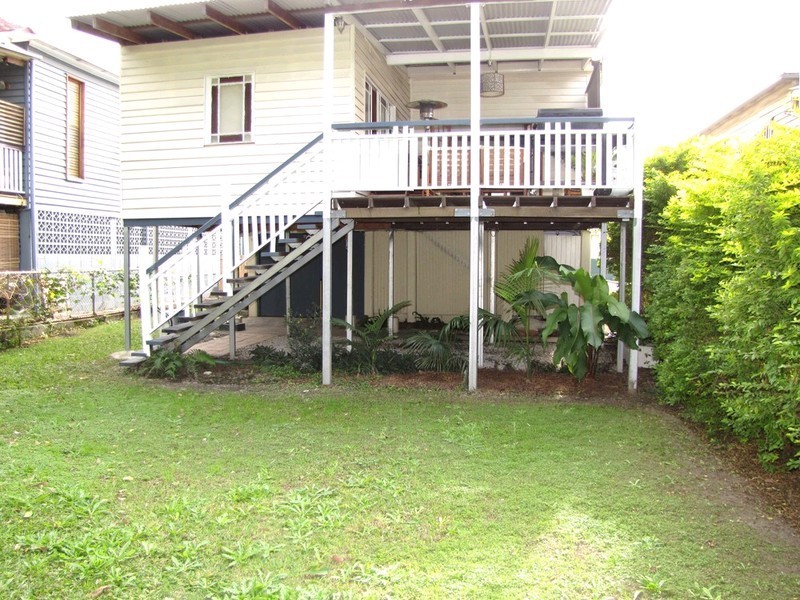 42 Stafford Road, Kedron QLD 4031