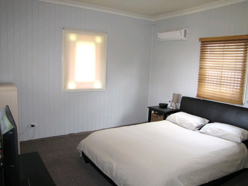 42 Stafford Road, Kedron QLD 4031