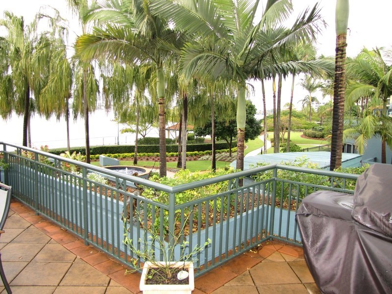 110/57c Newstead Terrace, Newstead QLD 4006