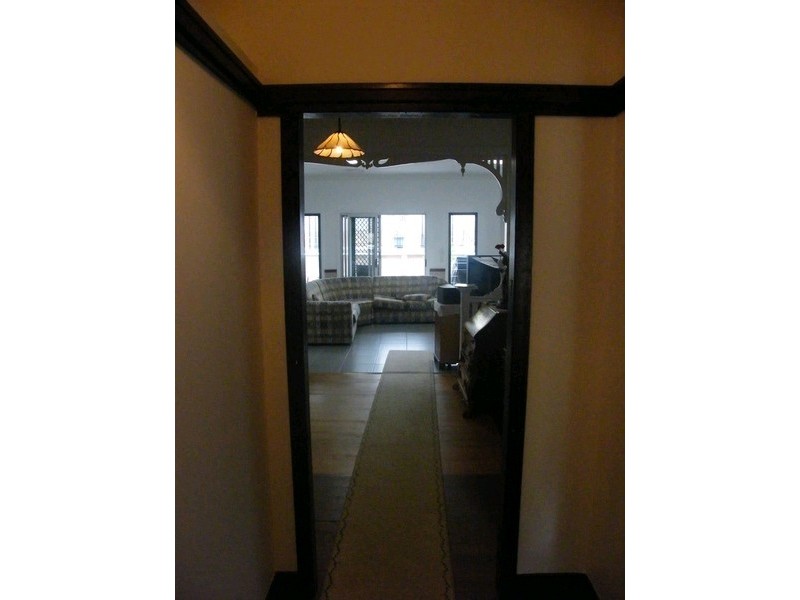 6 Lanham Crescent, Newmarket QLD 4051