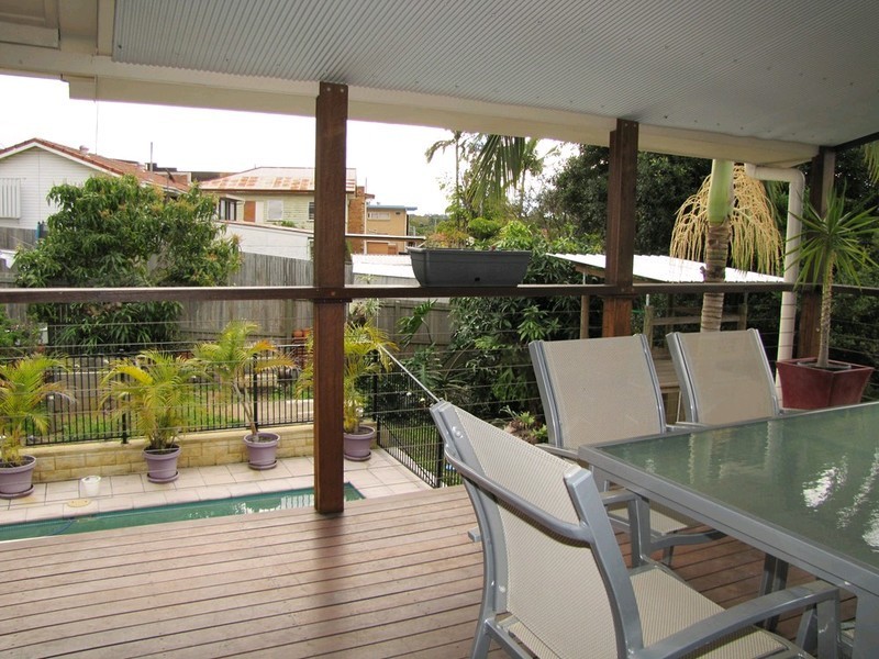 6 Kidgell Street, Stafford QLD 4053