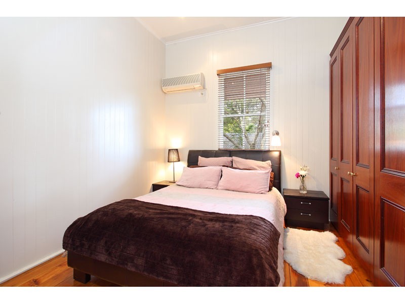 260 Enoggera Road, Newmarket QLD 4051