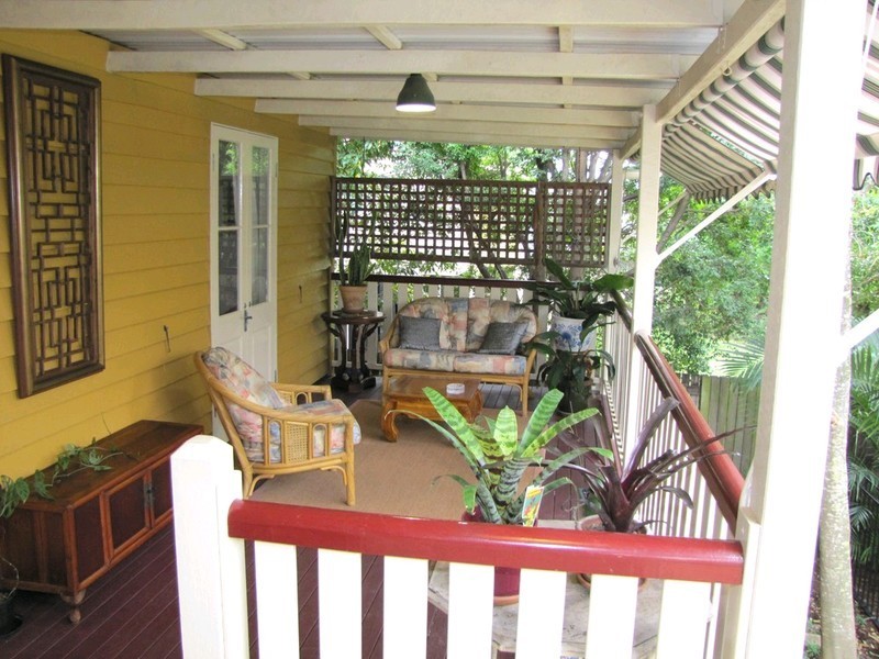 35 Foster Street, Newmarket QLD 4051