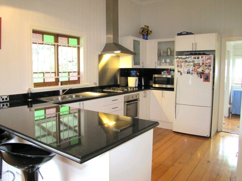 1 Dennis Street, Grange QLD 4051