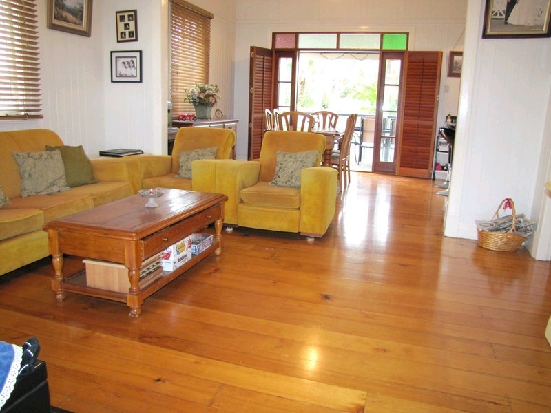 1 Dennis Street, Grange QLD 4051