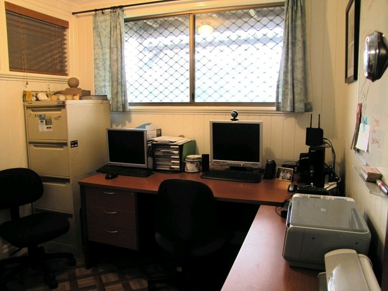 1 Dennis Street, Grange QLD 4051