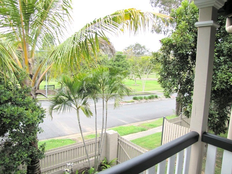 1 Dennis Street, Grange QLD 4051