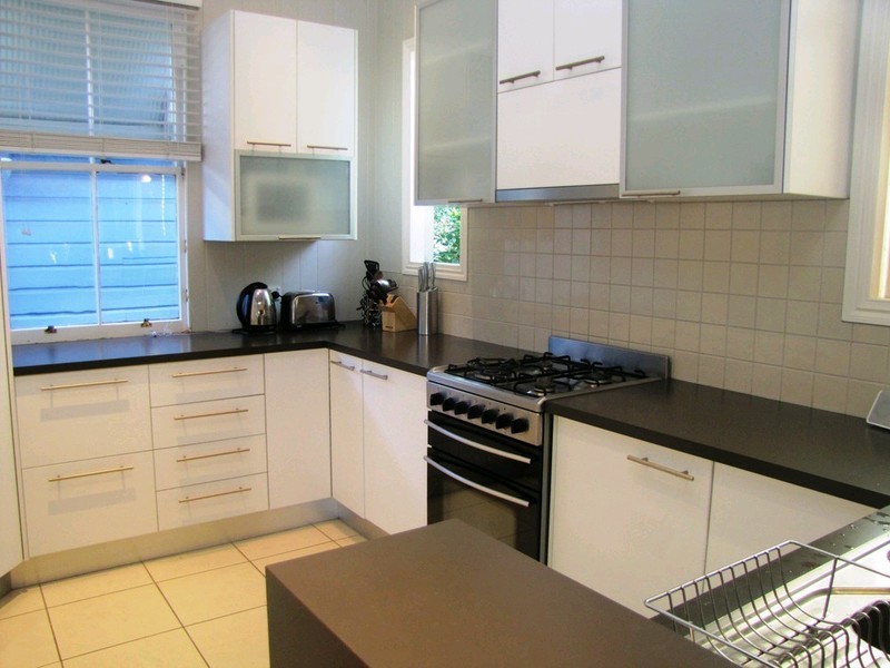 36 Garrick Terrace, Herston QLD 4006