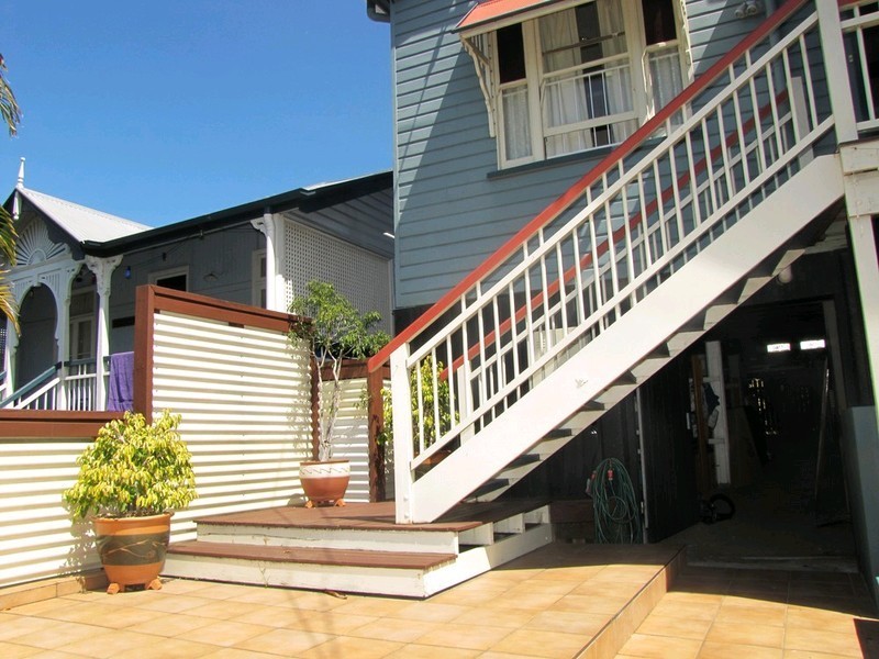 36 Garrick Terrace, Herston QLD 4006