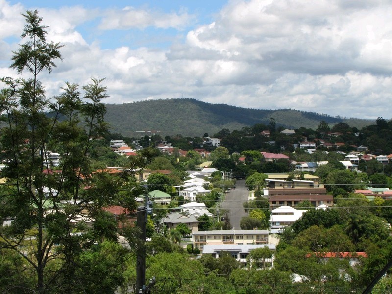 25 Lansdowne Street, Newmarket QLD 4051