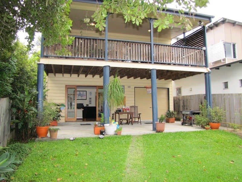 25 Gilbert Road, Windsor QLD 4030