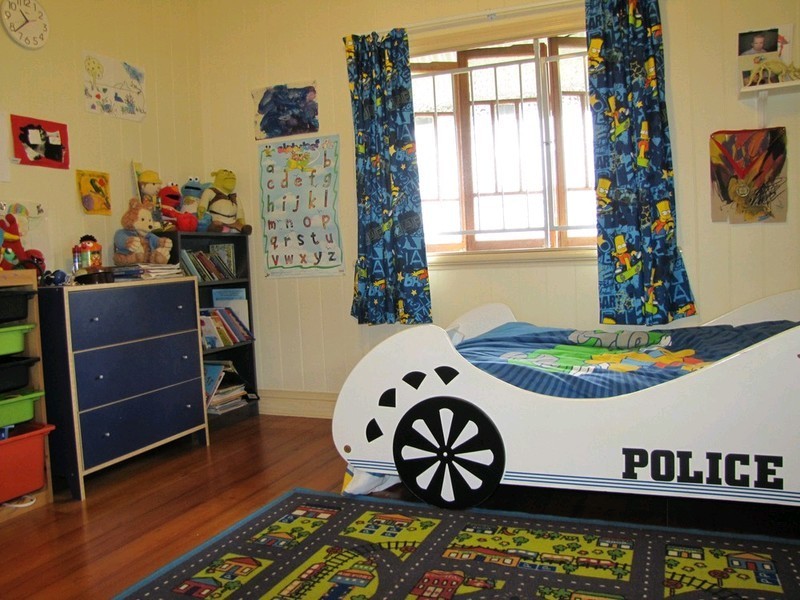 25 Gilbert Road, Windsor QLD 4030