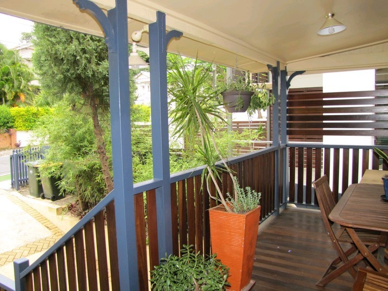 25 Gilbert Road, Windsor QLD 4030