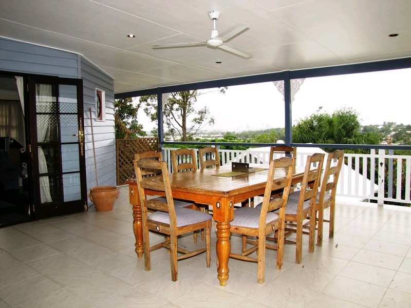 76 Redwood Street, Stafford Heights QLD 4053