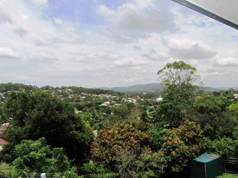 76 Redwood Street, Stafford Heights QLD 4053