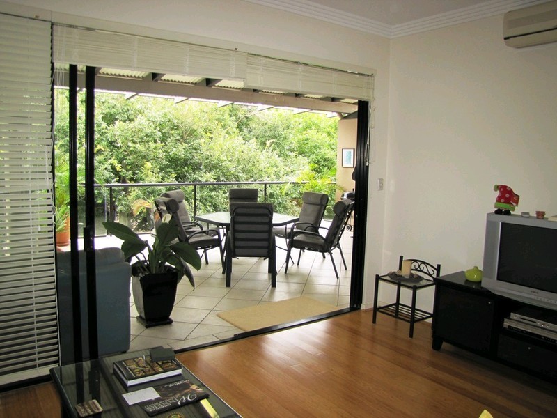 8/28 Stopford Street, Wooloowin QLD 4030