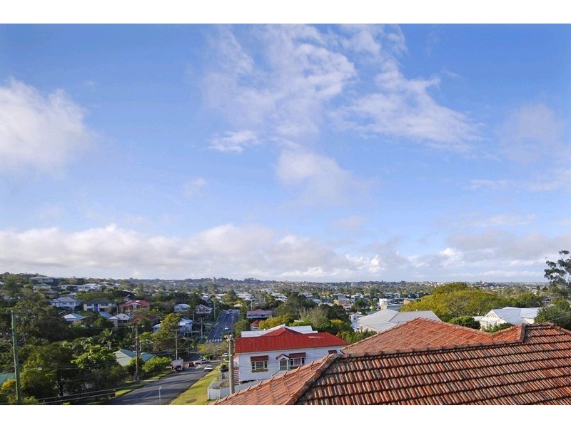 9 Colston Road, Grange QLD 4051