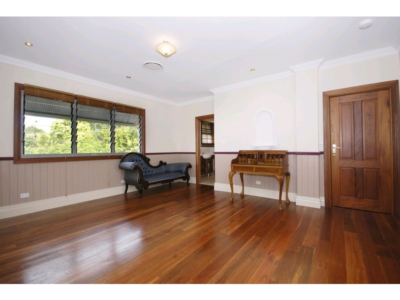 9 Colston Road, Grange QLD 4051