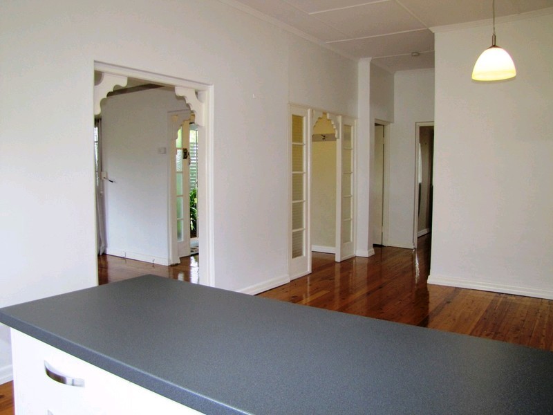 2 Greens Road, Coorparoo QLD 4151