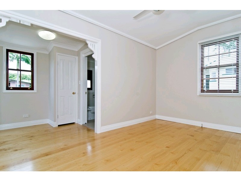 57 Tenth Avenue, Kedron QLD 4031