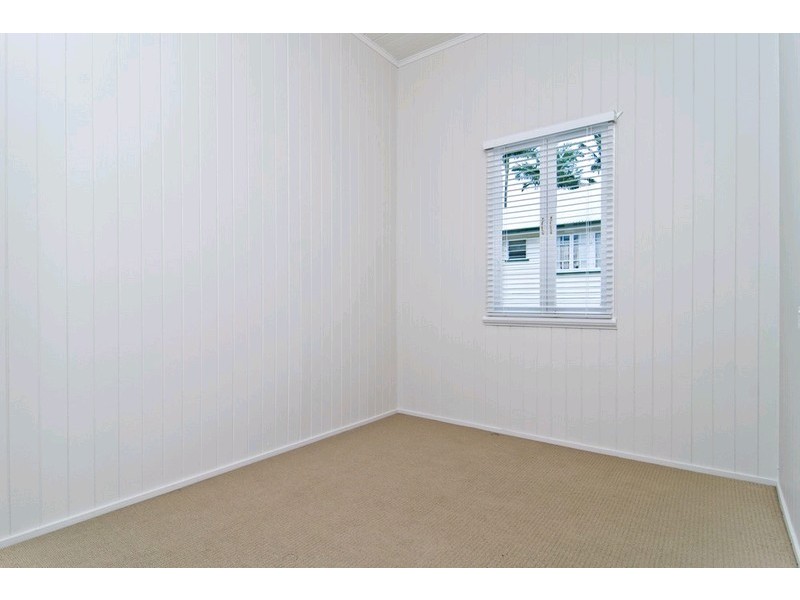 57 Tenth Avenue, Kedron QLD 4031