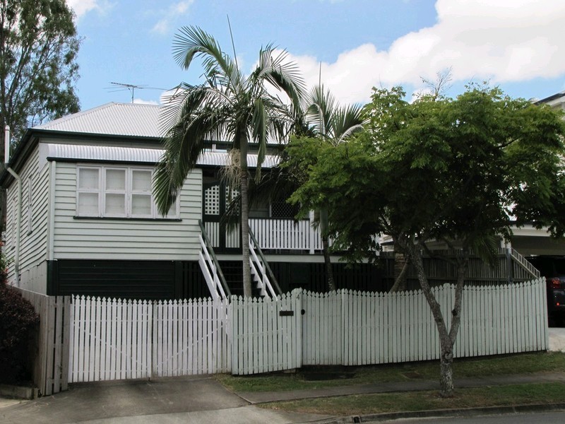 4 Main Avenue, Wilston QLD 4051