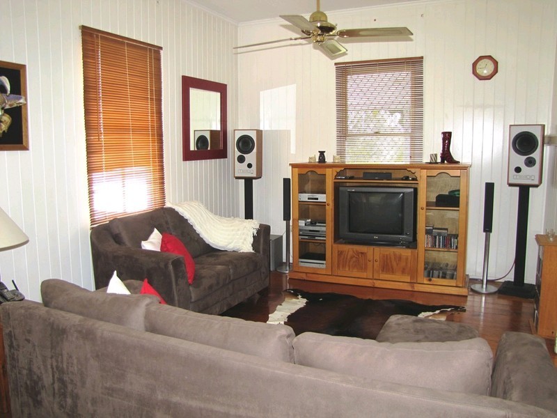 4 Main Avenue, Wilston QLD 4051