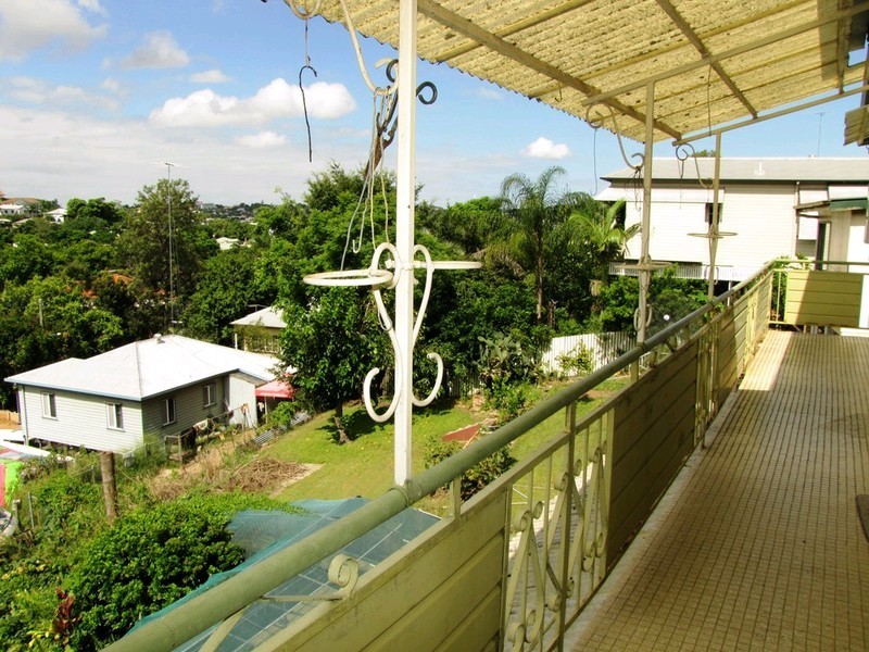 73 Constitution Road, Windsor QLD 4030