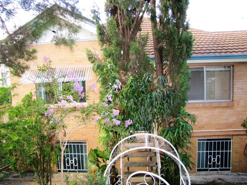 73 Constitution Road, Windsor QLD 4030