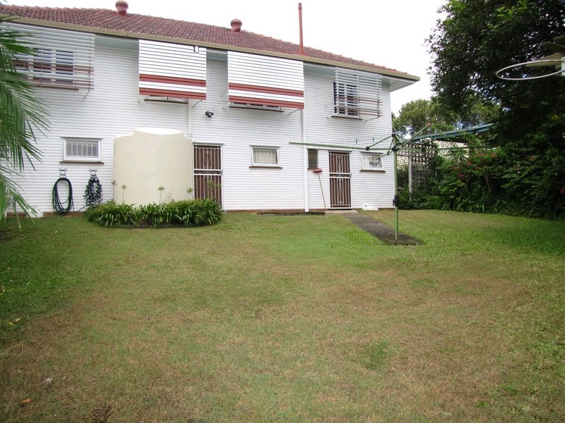 14 Heilbromm Street, Stafford Heights QLD 4053