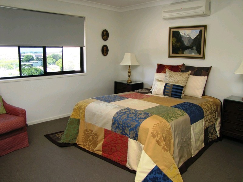 2/36 Tenth Avenue, Windsor QLD 4030