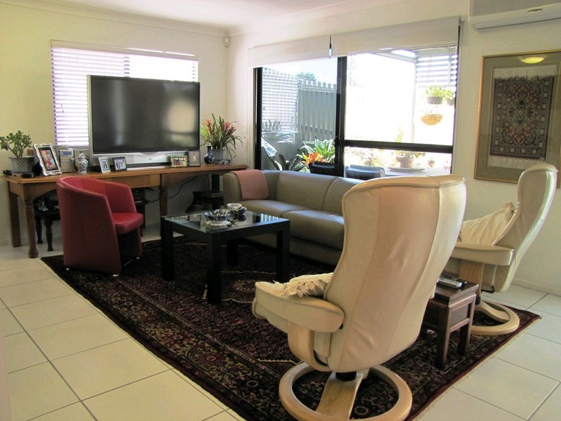 2/36 Tenth Avenue, Windsor QLD 4030