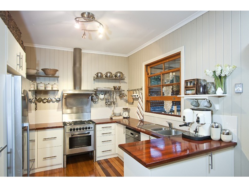 40 Howard Street, Grange QLD 4051