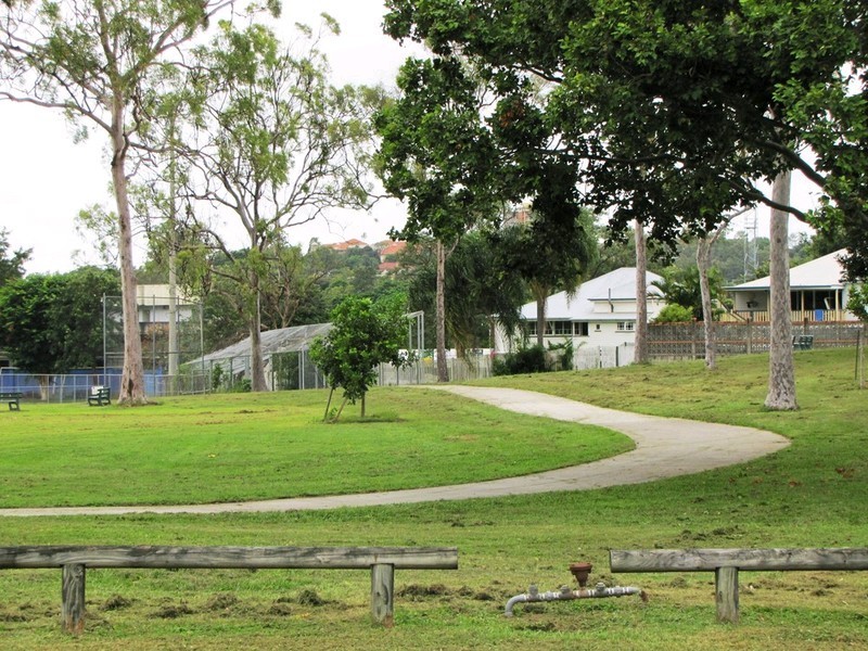 1/40 Edmondstone Street, Newmarket QLD 4051