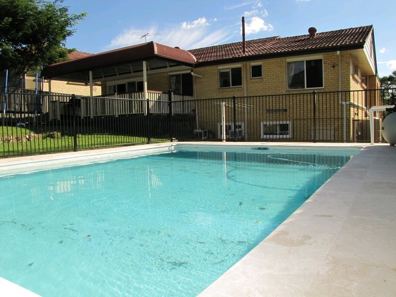 19 Chaplin Street, Stafford Heights QLD 4053