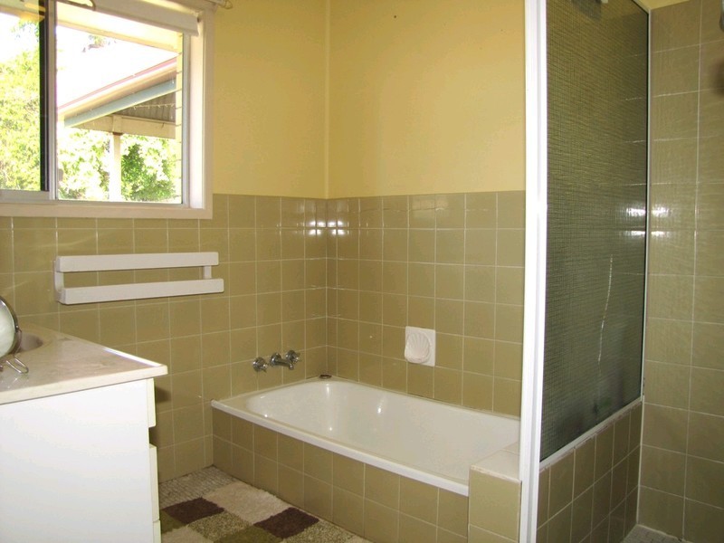 19 Chaplin Street, Stafford Heights QLD 4053