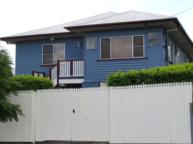 18 Sydney Street, Kedron QLD 4031