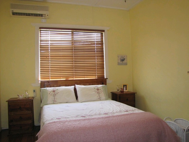 18 Sydney Street, Kedron QLD 4031